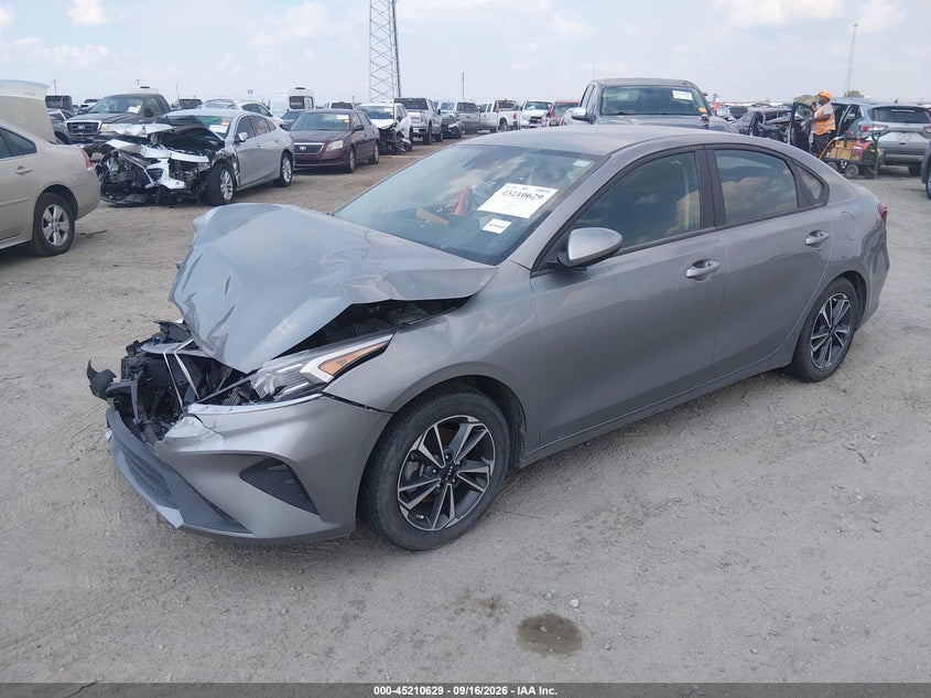 Vin: 3kpf24ad9pe506294, lot: 45708370, kia forte lxs 20232