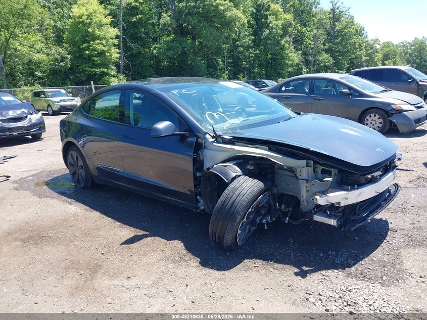 Vin: 5yj3e1eb9sf927291, lot: 45708376, tesla model 3 long range all-wheel drive 2025 img_1