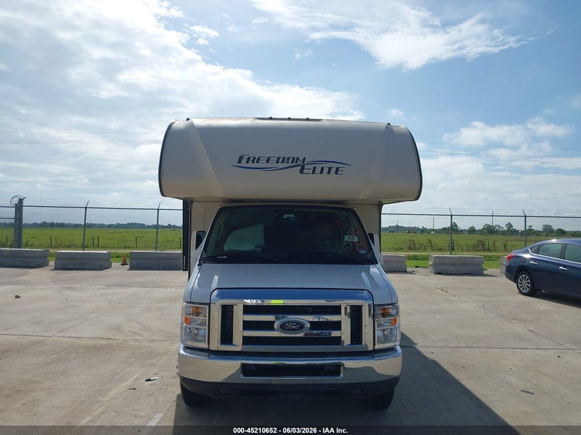 2017 Ford E-450 Cutaway VIN: 1FDXE4FS9HDC77181 Lot: 45210652