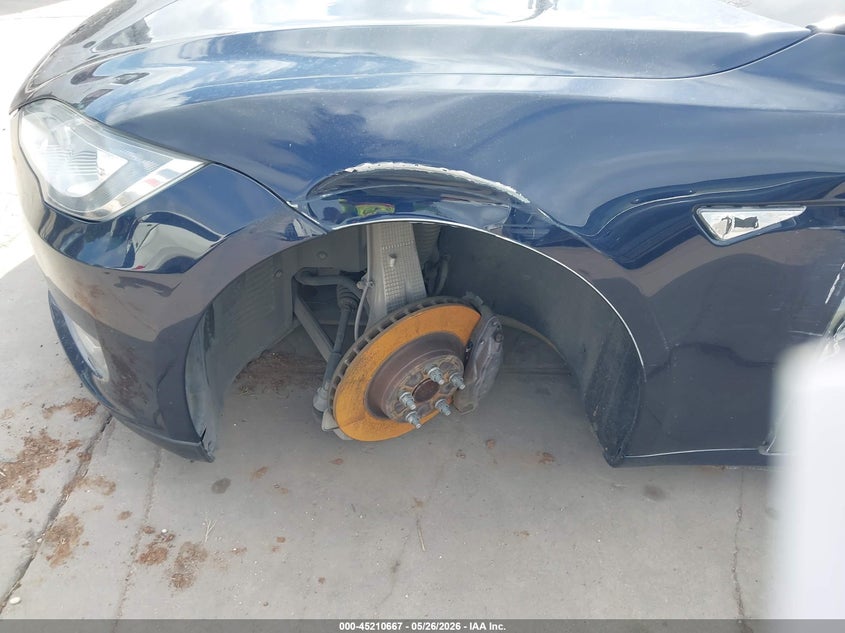 2014 Tesla Model S VIN: 5YJSA1S10EFP43493 Lot: 45210667