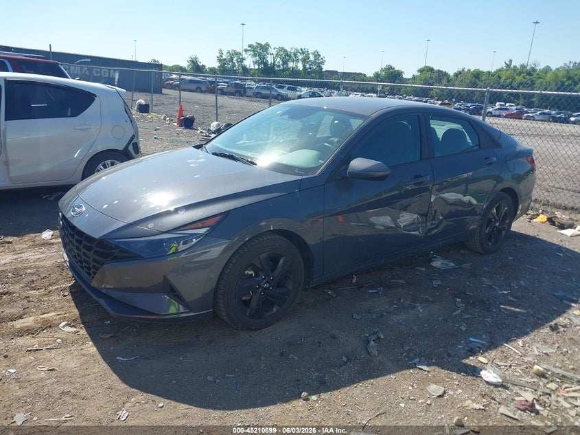 2023 HYUNDAI ELANTRA auction photo 2