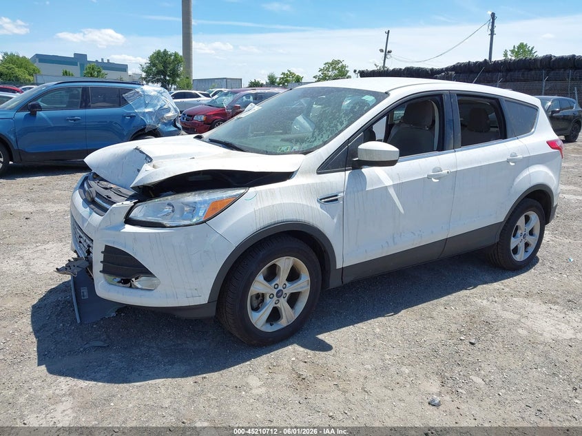 Vin: 1fmcu9gx5fuc39419, lot: 45708453, ford escape se 20152