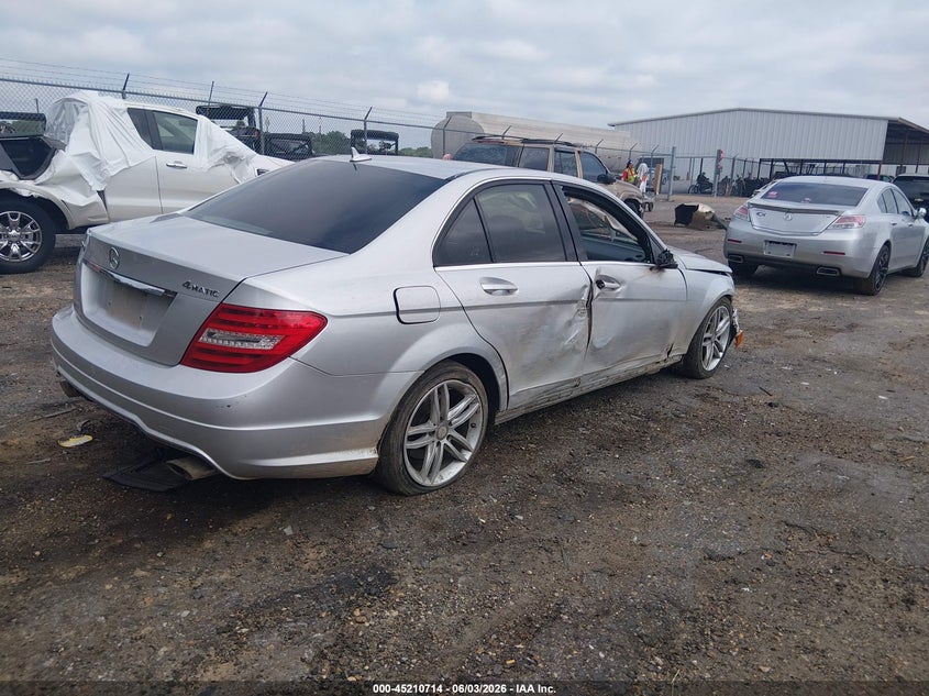 Vin: wddgf8bb3cr207207, lot: 45708455, mercedes-benz c 300 luxury 4matic/sport 4matic 20124