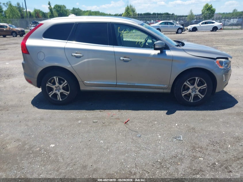 2015 Volvo Xc60 T6 VIN: YV4902RKXF2727065 Lot: 45210918