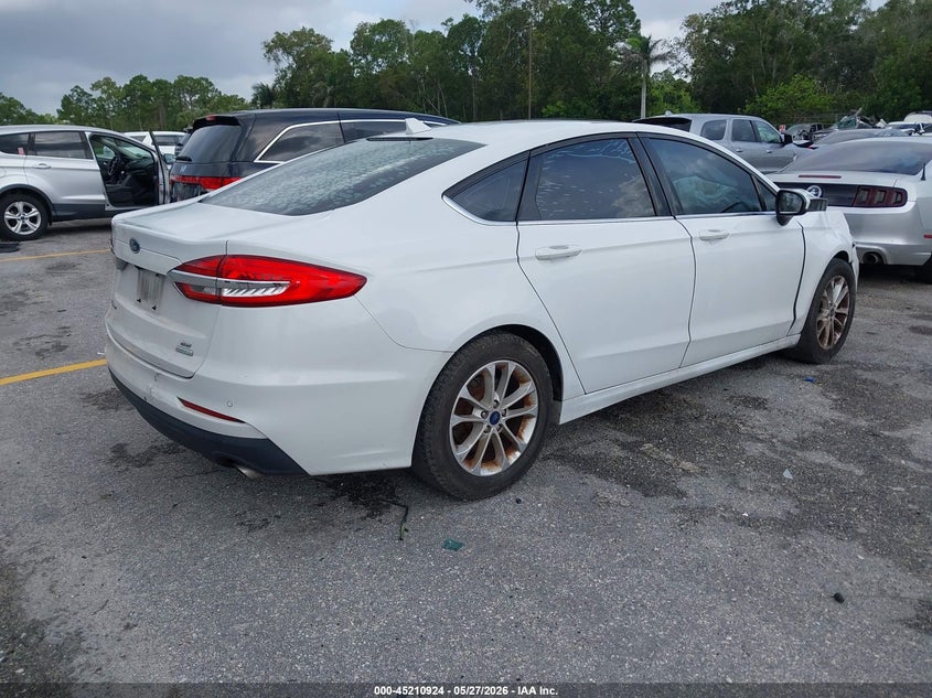 2020 FORD FUSION auction photo 4