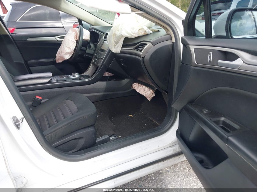 2020 FORD FUSION auction photo 5