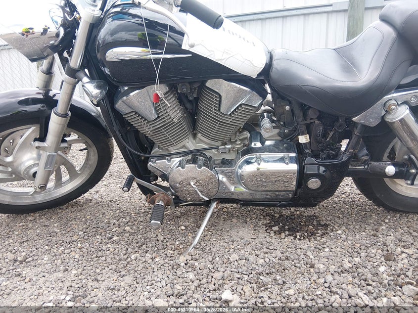 2005 Honda Vtx1300 C VIN: 1HFSC55055A101256 Lot: 45210964