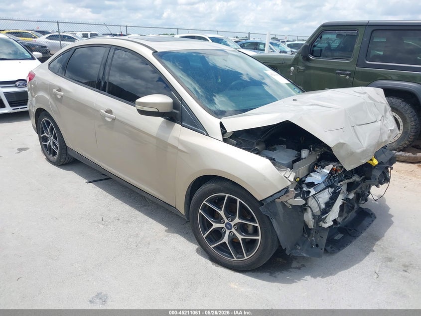 Vin: 1fadp3h26jl220933, lot: 45708802, ford focus sel 2018 img_1