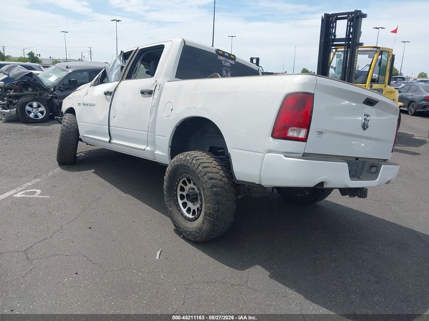 Vin: 1c6rd6kt9cs190340, lot: 45708904, ram 1500 st 20123