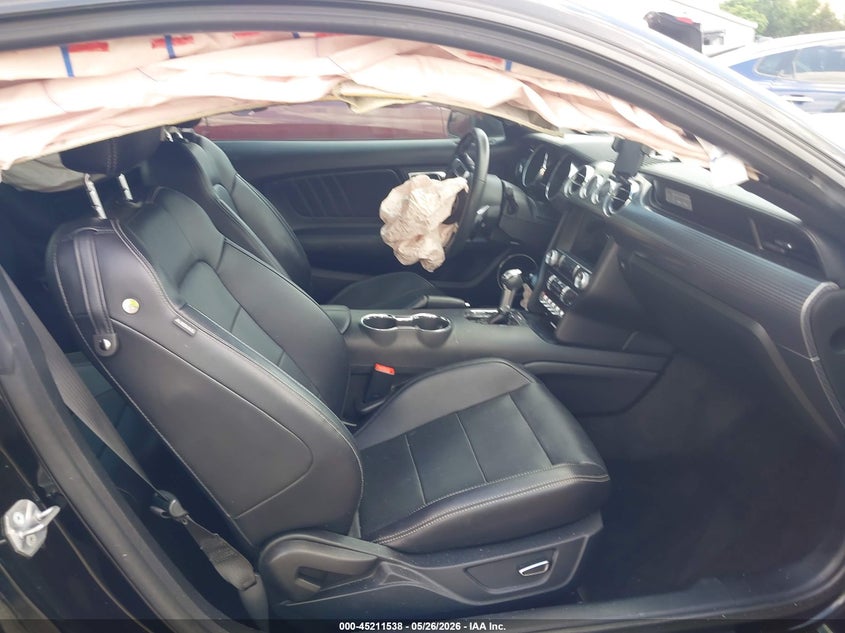 FORD MUSTANG - zdjęcie 5