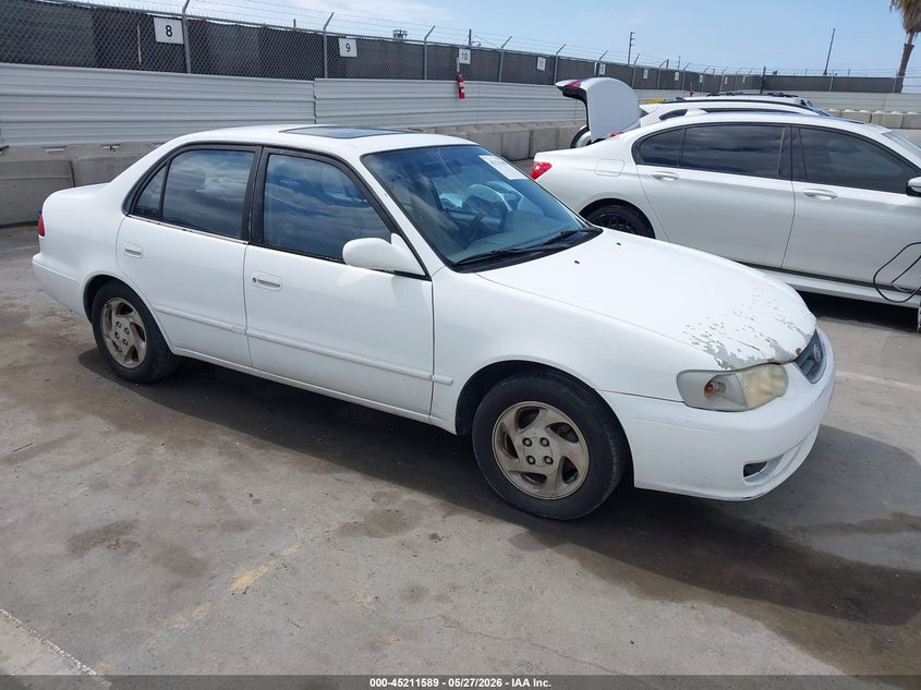 2001 TOYOTA COROLLA LE