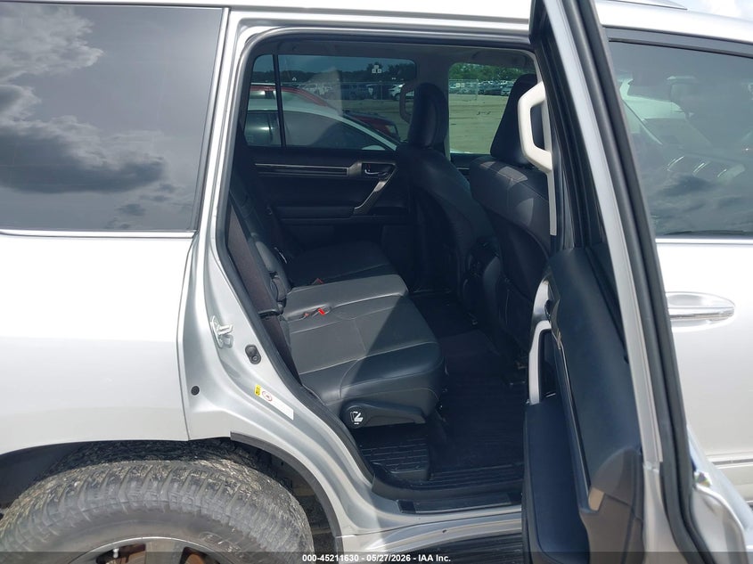2015 LEXUS GX 460 auction photo 8