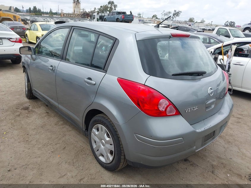 2011 Nissan Versa 1.8 1.8S silver Lot 111045211644 Vin 3N1BC1CP5BL484805