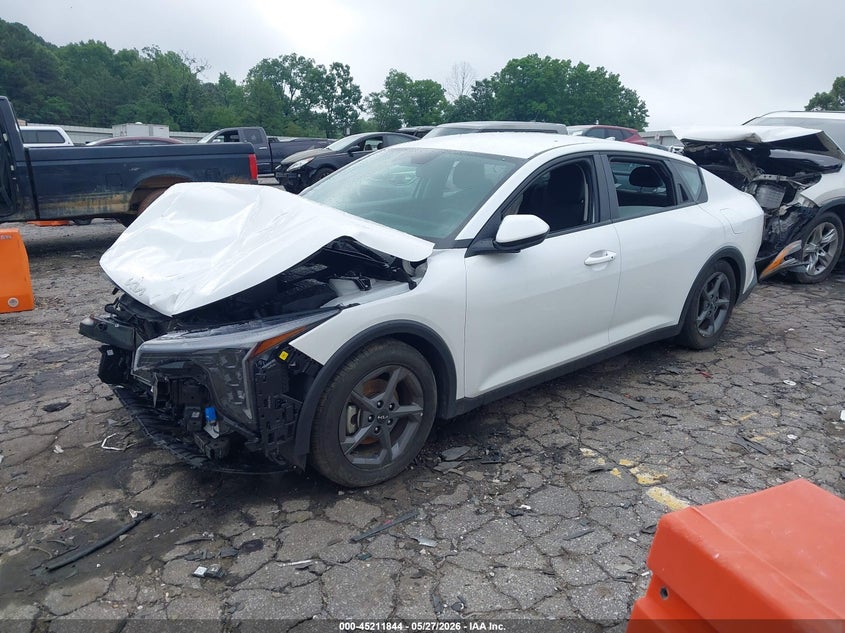 Vin: 3kpft4de0se022220, lot: 45709585, kia k4 lxs 20252