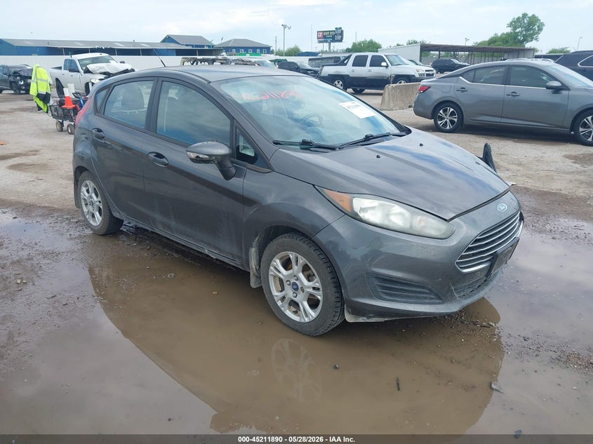 Vin: 3fadp4ej8fm190387, lot: 45709631, ford fiesta se 2015 img_1