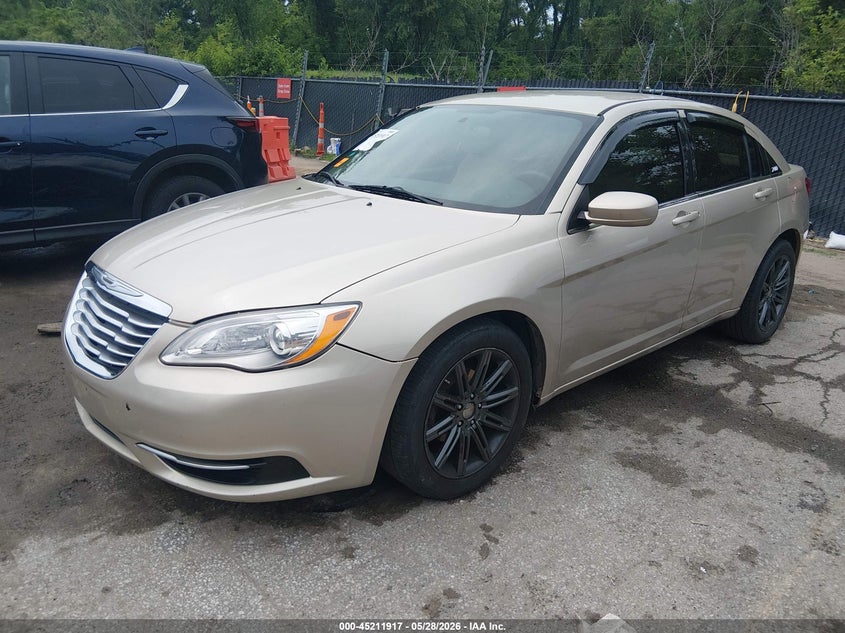 2014 CHRYSLER 200 auction photo 2
