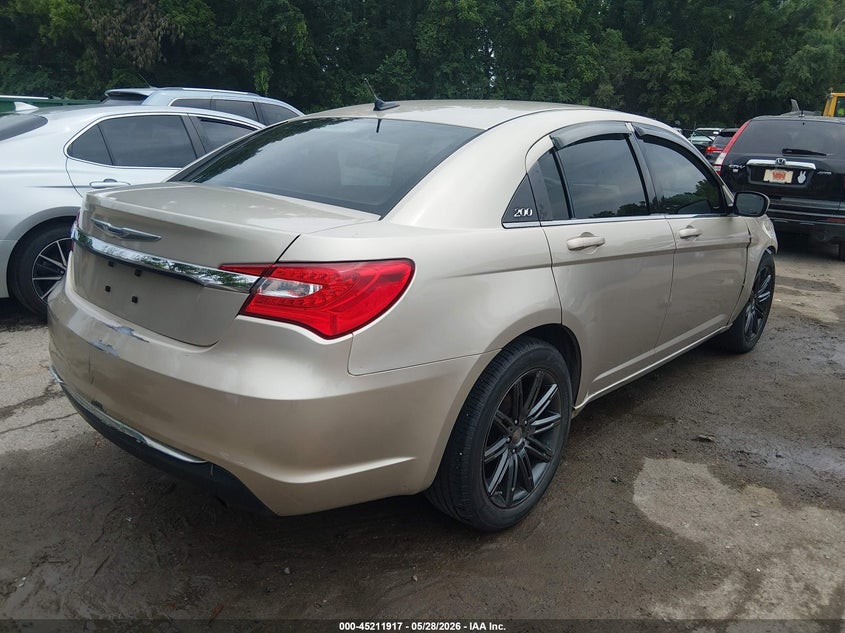 2014 CHRYSLER 200 auction photo 4