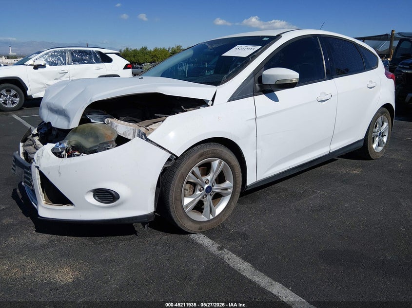 Vin: 1fadp3k2xdl325794, lot: 45709676, ford focus se 20132