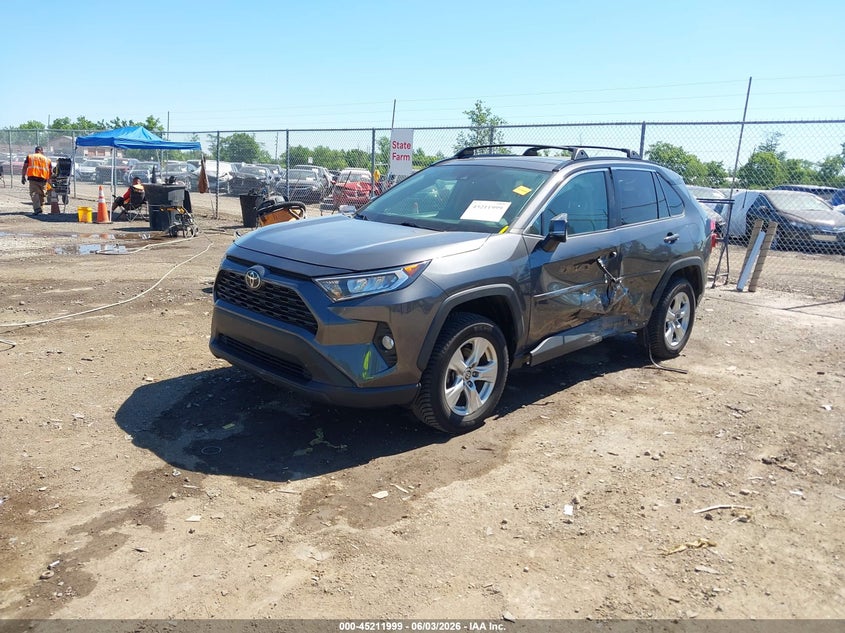 2021 TOYOTA RAV4 auction photo 2