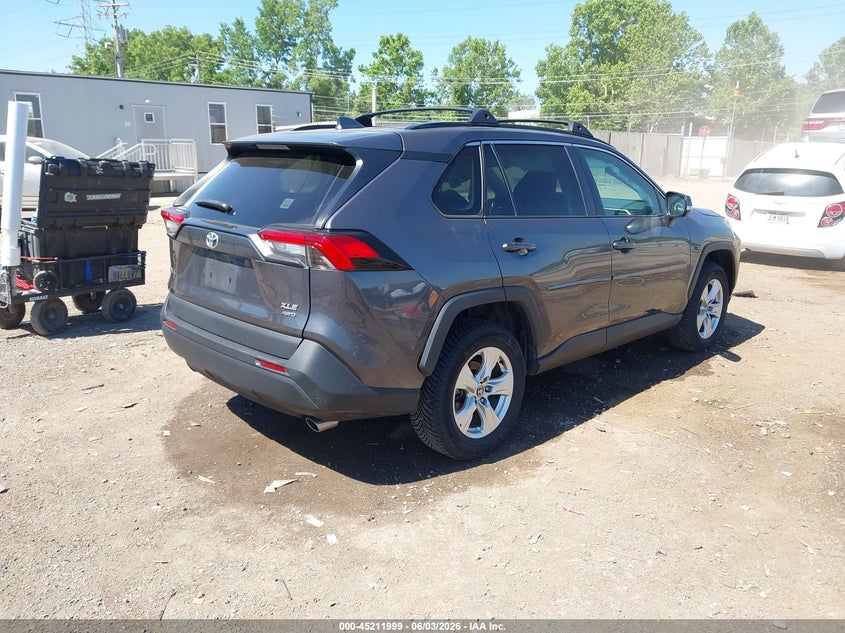 2021 TOYOTA RAV4 auction photo 4