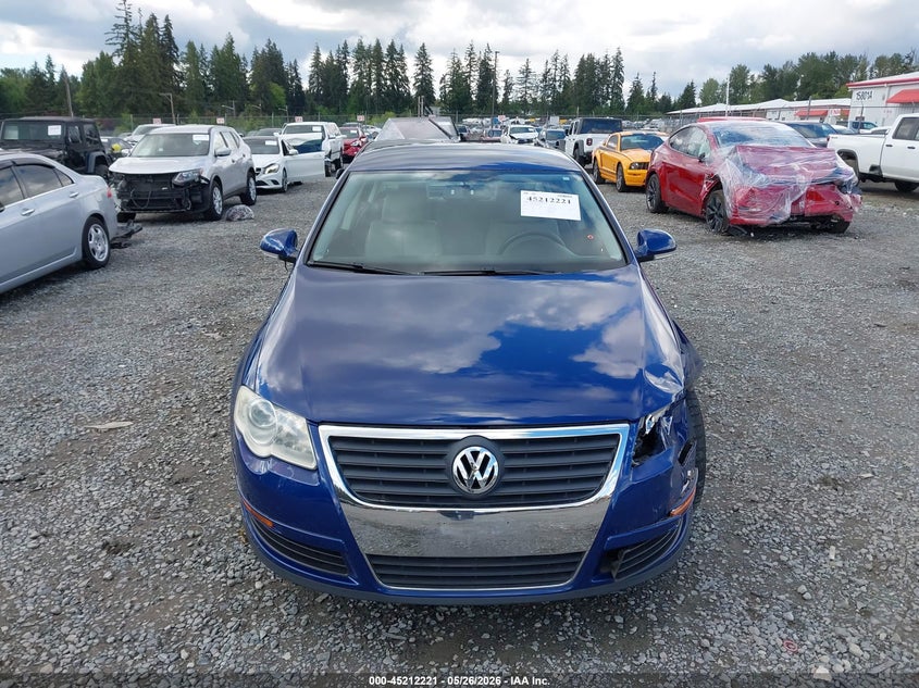 2008 Volkswagen Passat Turbo VIN: WVWJK73CX8P089981 Lot: 45212221