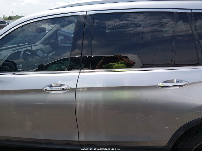 2016 Honda Pilot Touring VIN: 5FNYF6H91GB123938 Lot: 45212296