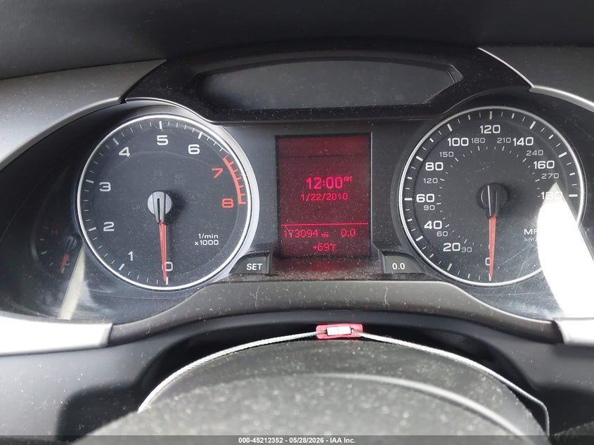 2011 AUDI A4 auction photo 7