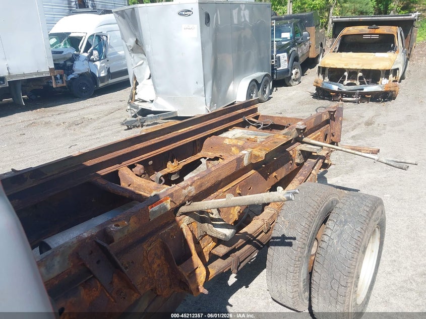 2006 CHEVROLET SILVERADO 3500 CHASSIS auction photo 6