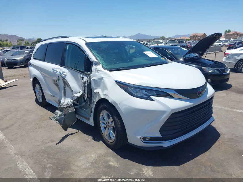 Vin: 5tdjrkec7ps158528, lot: 45710117, toyota sienna xle 2023 img_1