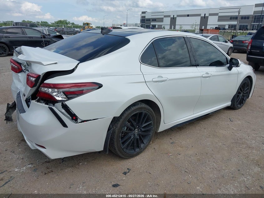 2024 TOYOTA CAMRY auction photo 4