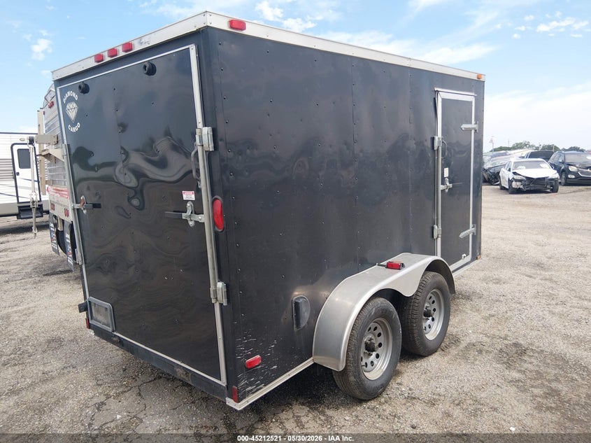 2014 DIAMOND ENCLOSED TRAILER auction photo 2
