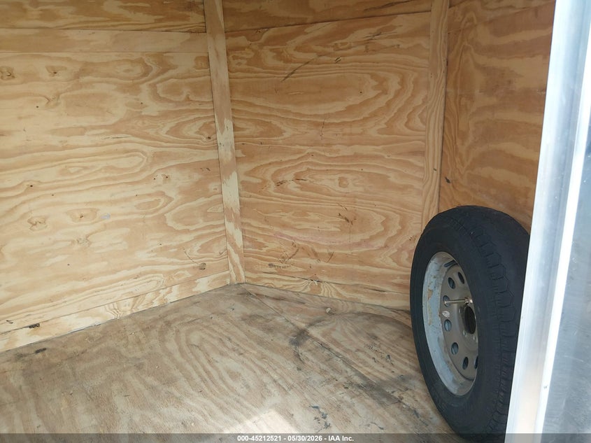 2014 DIAMOND ENCLOSED TRAILER auction photo 5