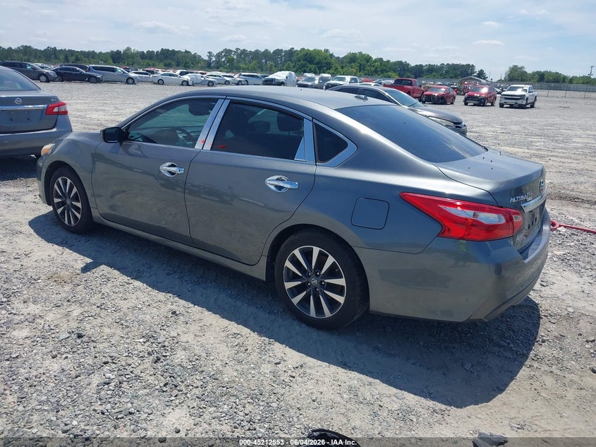 2017 NISSAN ALTIMA auction photo 3