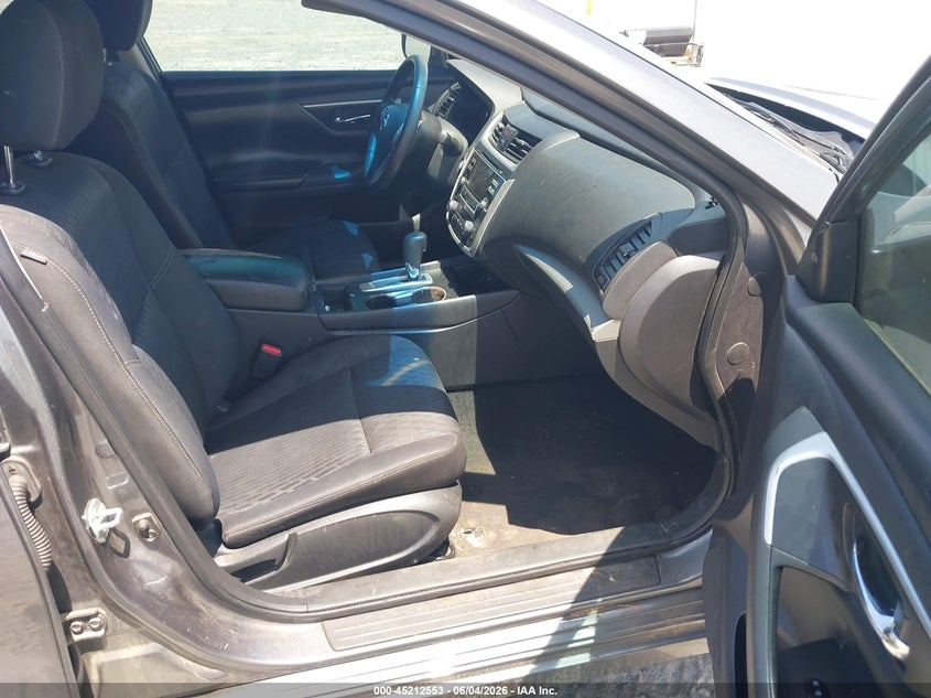 2017 NISSAN ALTIMA auction photo 5