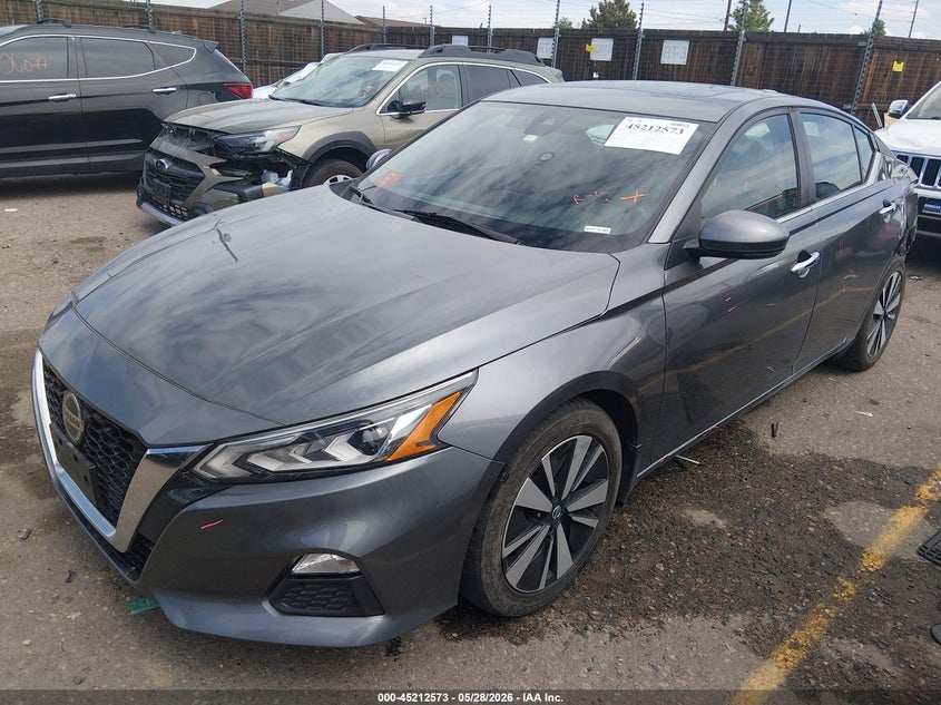 2022 NISSAN ALTIMA auction photo 2
