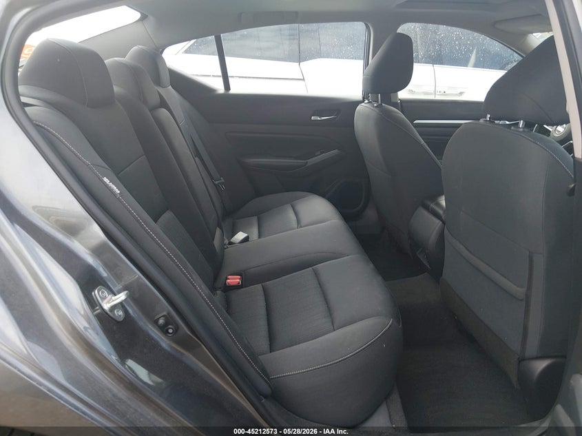 2022 NISSAN ALTIMA auction photo 8
