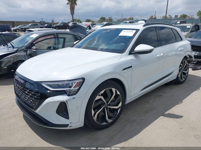 Vin: wa15aage4rb061907, lot: 45710337, audi q8 e-tron premium plus quattro 20242