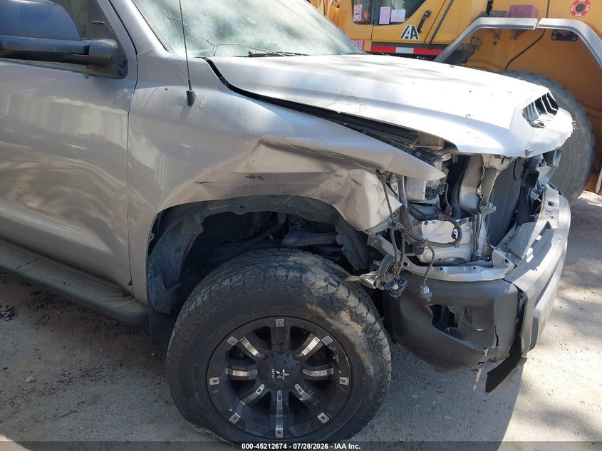 2015 TOYOTA TUNDRA auction photo 6