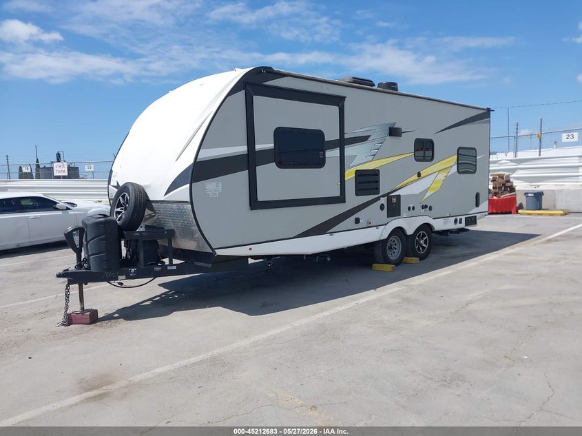 2021 COACHMEN ADRENALINE 21LT auction photo 2