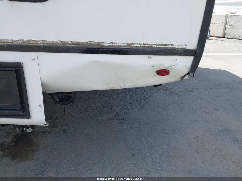 2021 COACHMEN ADRENALINE 21LT auction photo 6