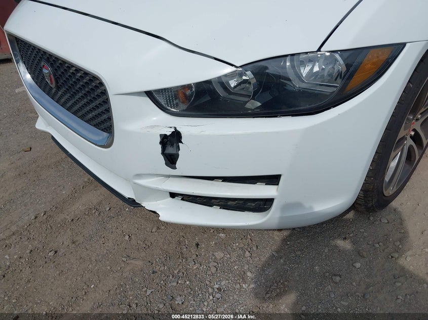 2017 Jaguar Xe 35T Premium VIN: SAJAJ4BV1HA953308 Lot: 45212833