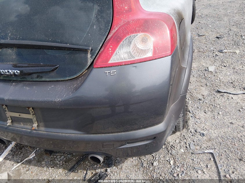 2008 Volvo C30 T5 R-Design/T5 Version 1.0/T5 Version 2.0 VIN: YV1MK672X82079080 Lot: 45213007