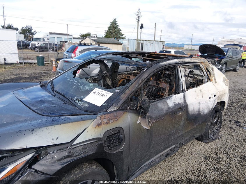2024 TOYOTA BZ4X auction photo 6