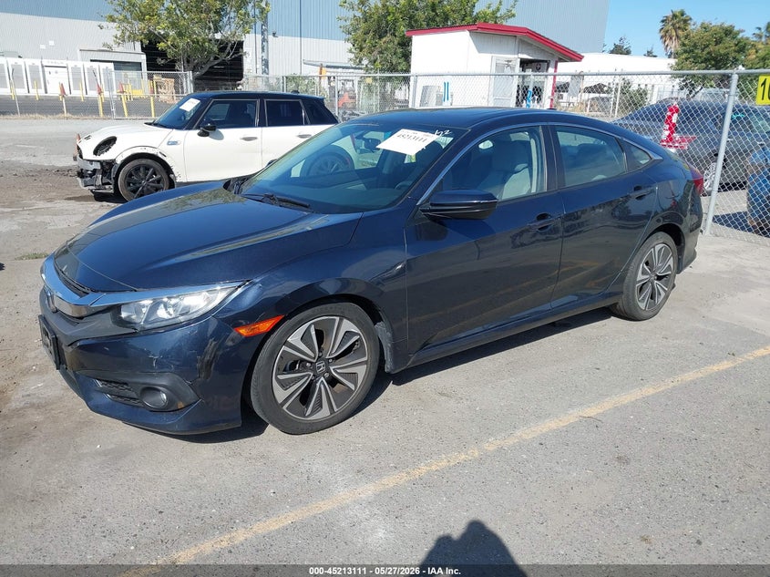 19XFC1F33JE201134 2018 Honda Civic Ex-T photo 1