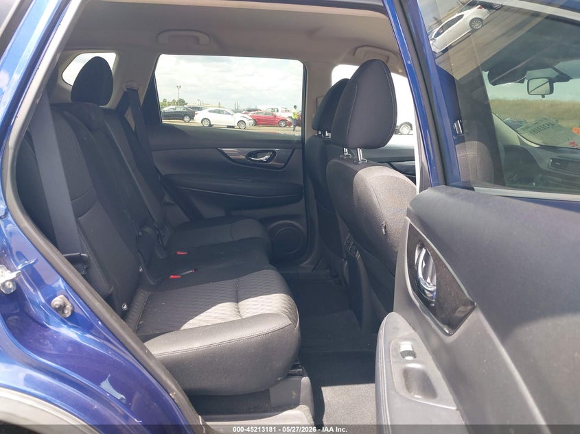 VIN KNMAT2MT1JP512239 2018 NISSAN ROGUE SV
