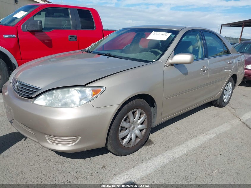 2005 Toyota Camry Le 4T1BE32K85U390576 photo 1