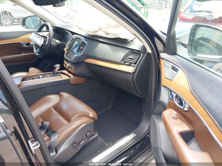 2018 VOLVO XC90 auction photo 5