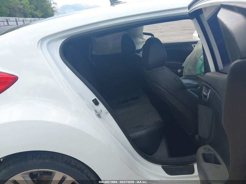 2016 Hyundai Veloster VIN: KMHTC6AD8GU289362 Lot: 45213994