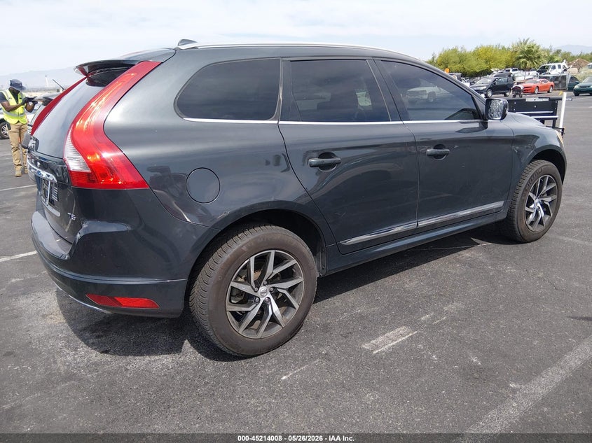 2015 VOLVO XC60 auction photo 4