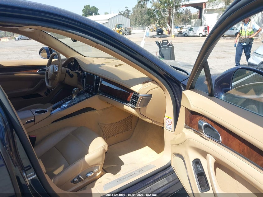 2010 PORSCHE PANAMERA auction photo 5
